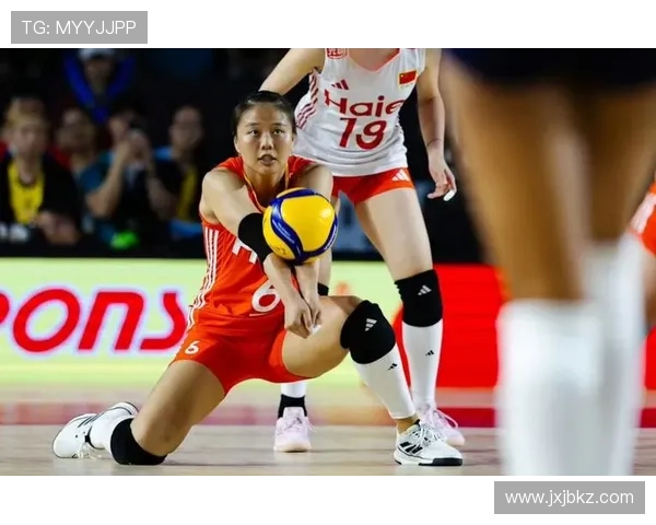 中国女排横扫对手重回世界第一 强势复苏展现冠军实力 中国女排横扫对手重回世界第一 强势复苏展现冠军实力