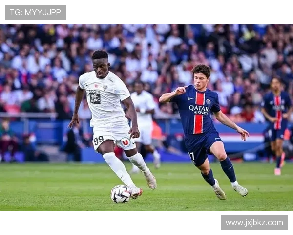 巴黎FC俱乐部重塑辉煌之路 以青训发展与战术创新为核心突破 巴黎FC俱乐部重塑辉煌之路 以青训发展与战术创新为核心突破