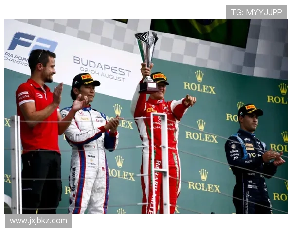 F1赛季激烈角逐 米克舒马赫迎来首次领奖台位置 成就职业生涯新高 F1赛季激烈角逐 米克舒马赫迎来首次领奖台位置 成就职业生涯新高