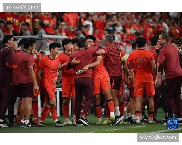 中国足球队备战亚洲杯全力以赴 球员状态回升引发外界关注 中国足球队备战亚洲杯全力以赴 球员状态回升引发外界关注