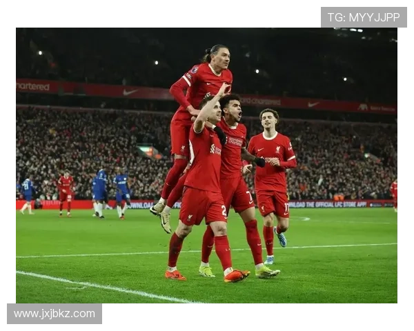 英超争冠白热化曼城利物浦阿森纳三强鏖战积分榜风云再起